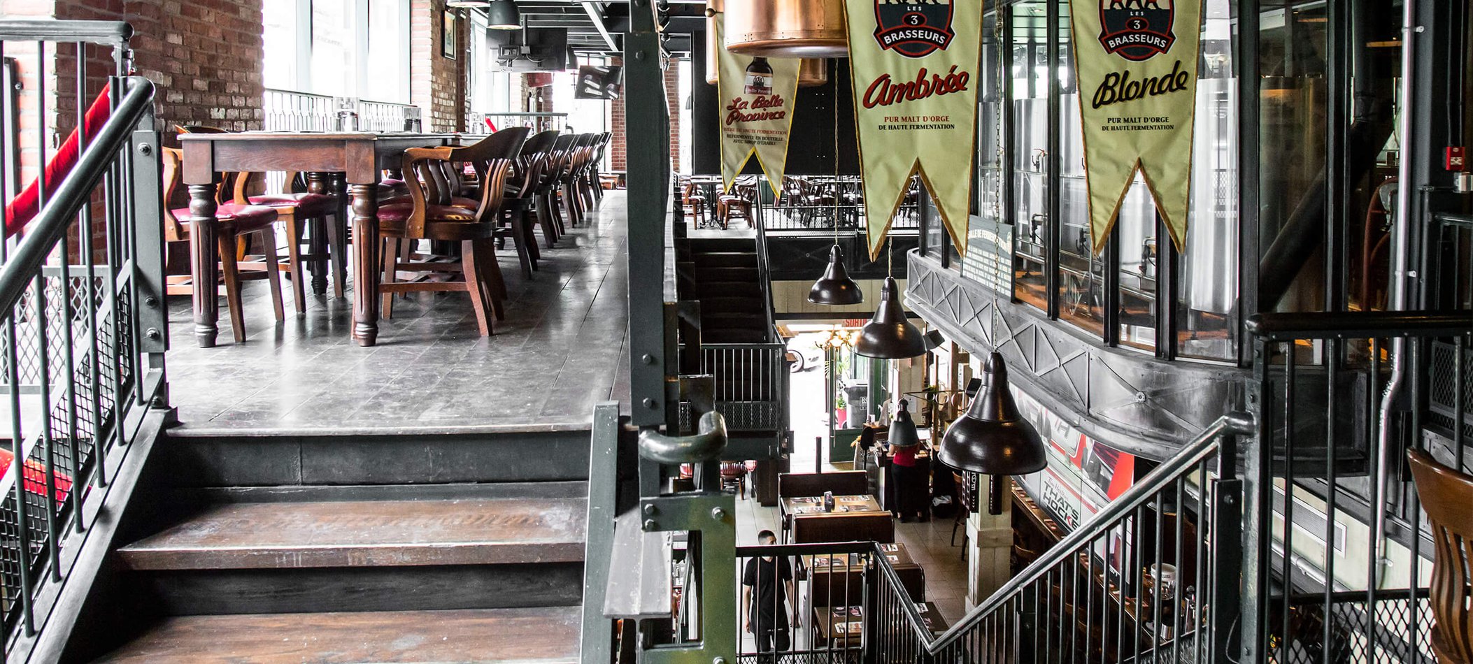 Craft brewery for enjoying a beer in Montreal, in the Crescent Sainte Catherine neighborhood