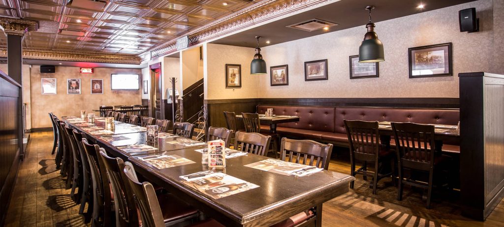 Restaurants for groups of 20, 30, or 50 people in Montreal