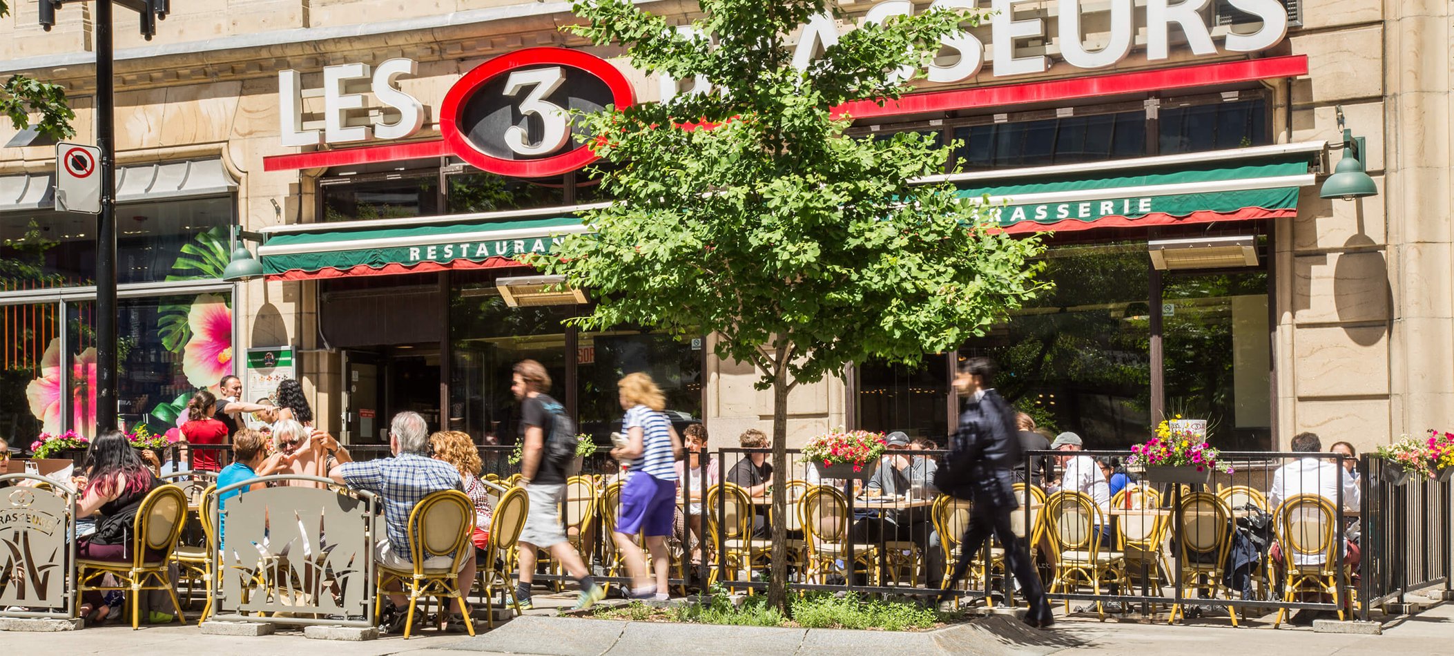 Brasserie-style restaurant in Montreal’s Ville Marie district